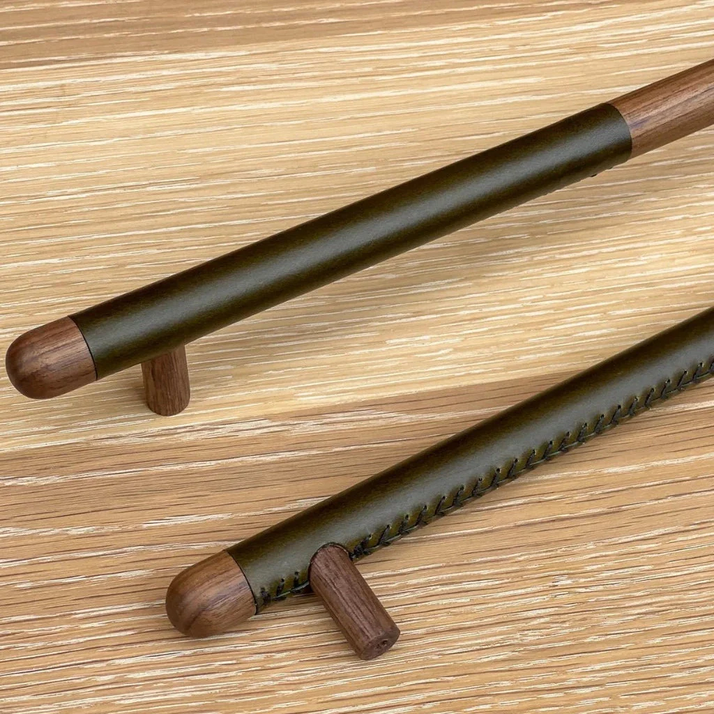 Chapman Wood Bar Pull With Leather - Image 5