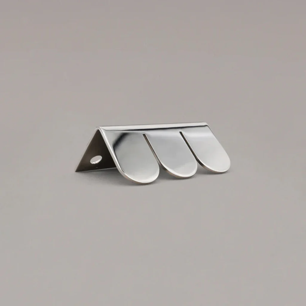 Circe Sweep Edge Pull - Image 10