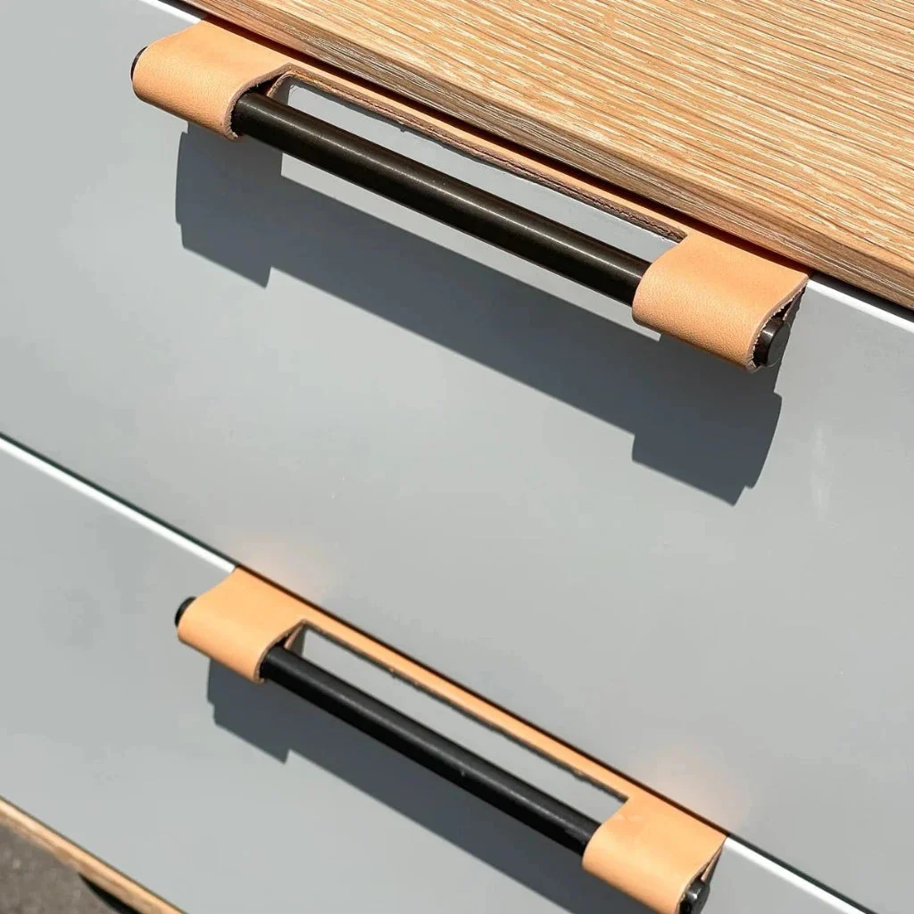 EP03 Leather Edge Pull - Image 4