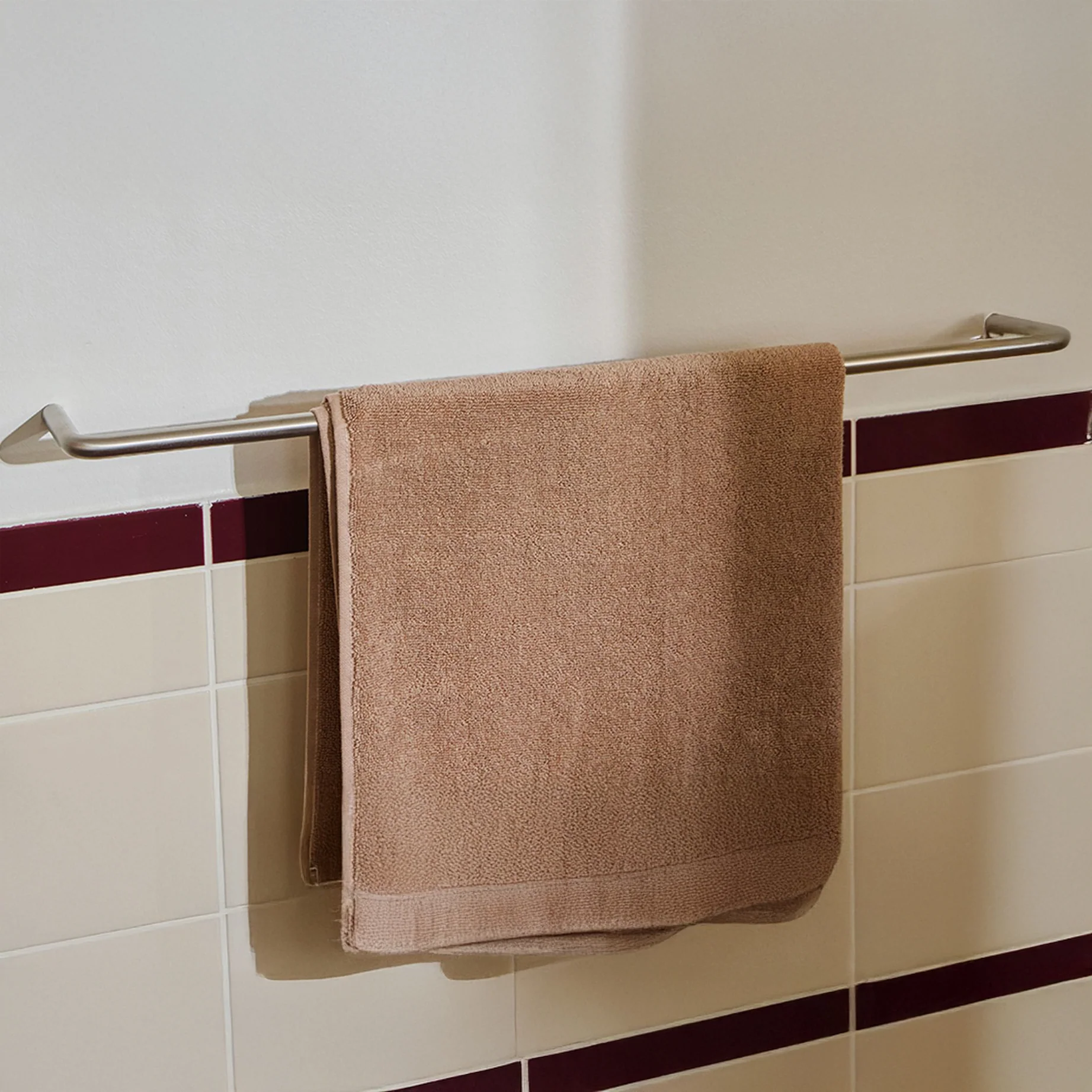 Knud Towel Bar - Image 3