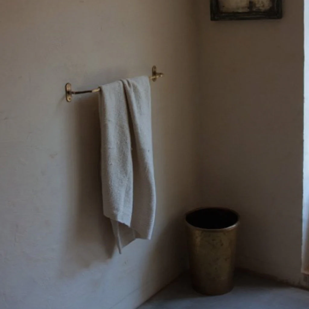 Forme No. 15 Towel Bar - Image 4