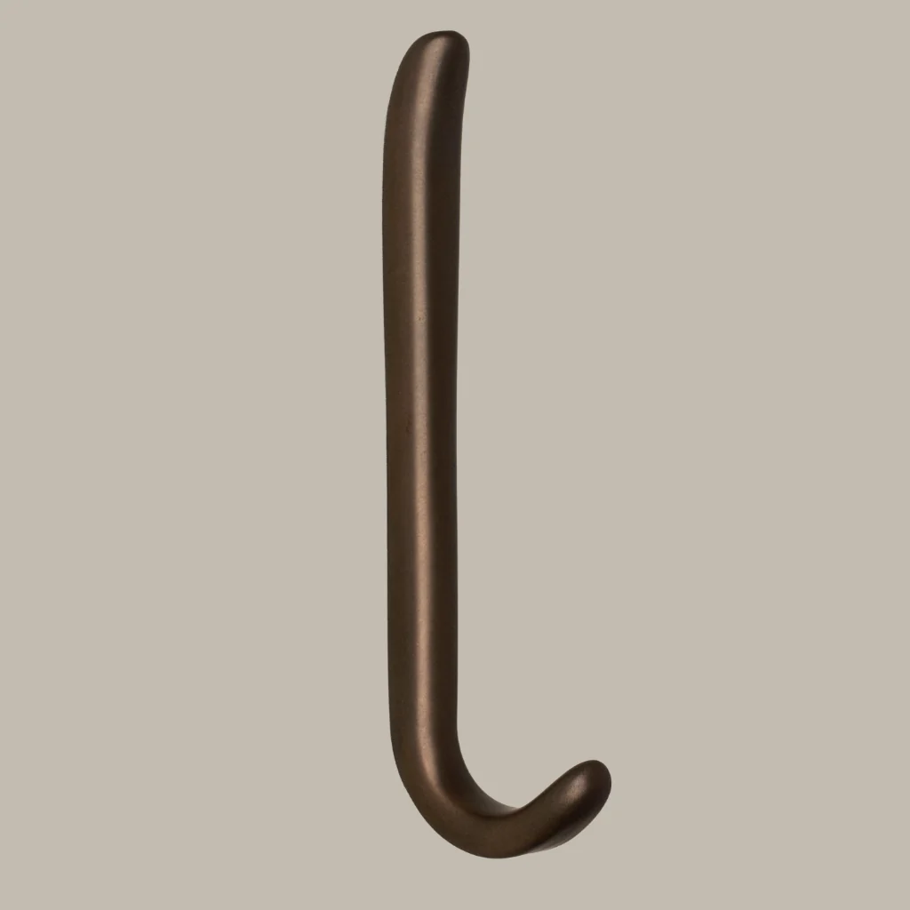 Luis Hook - Image 11