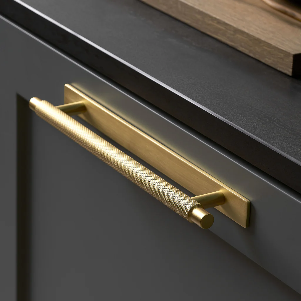 Furnipart Manor Back Cabinet Handle - Image 8