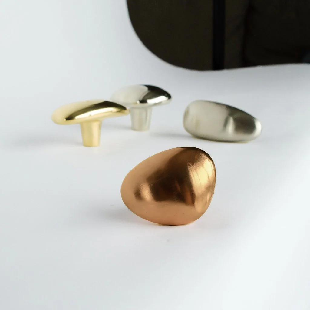 MOMI Knob/Hook Short - Image 3