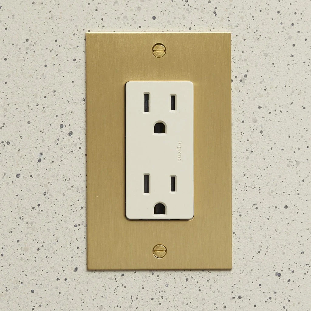 1 Gang Outlet by Forbes & Lomax - Image 8